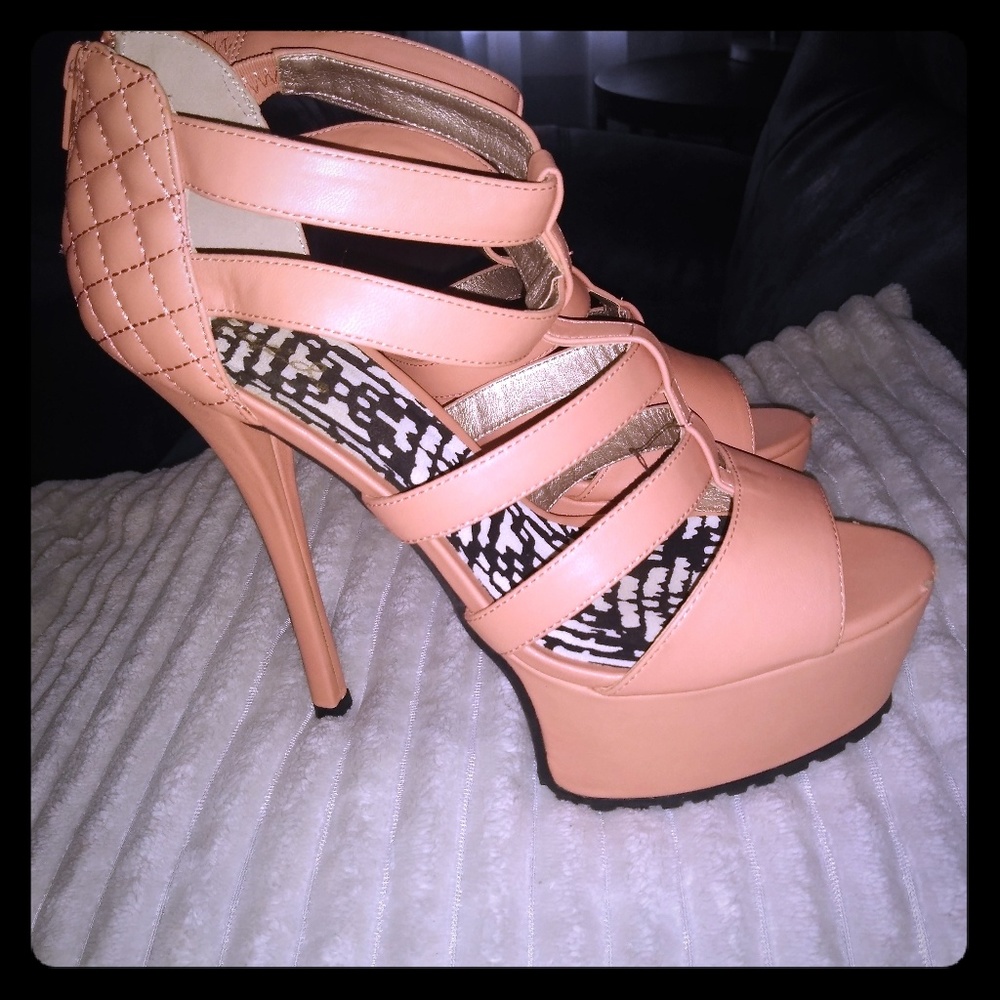 Heels - Picture 2 of 4